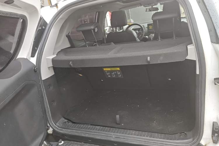 Used BYD Yuan New Energy 2019 EV360 Smart Connect Enjoyment Model Trunk