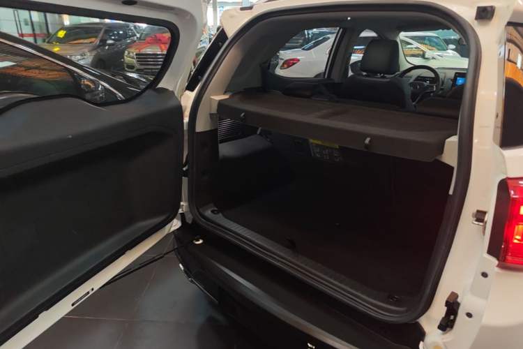 Used BYD Yuan New Energy 2019 EV535 Smart Connect Elite Model Trunk