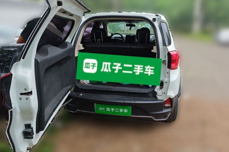 Used BYD Yuan New Energy 2019 EV535 Smart Connect Trendsetting Model Trunk