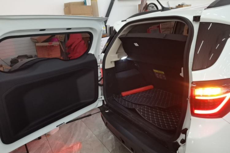 Used BYD Yuan New Energy 2019 EV360 Smart Connect Elite Model Trunk