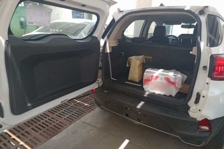 Used BYD Yuan New Energy 2019 EV535 Smart Connect Trendsetting Model Trunk
