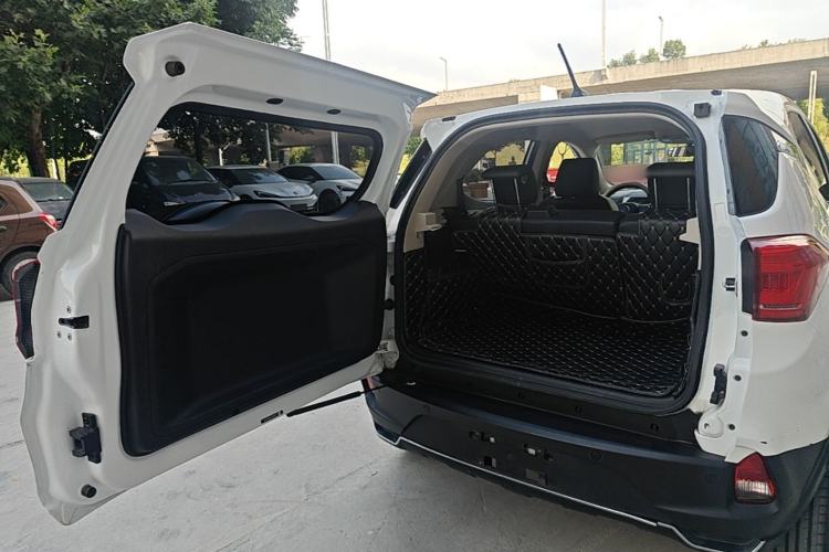 Used BYD Yuan New Energy 2019 EV535 Smart Connect Trendsetting Model Trunk