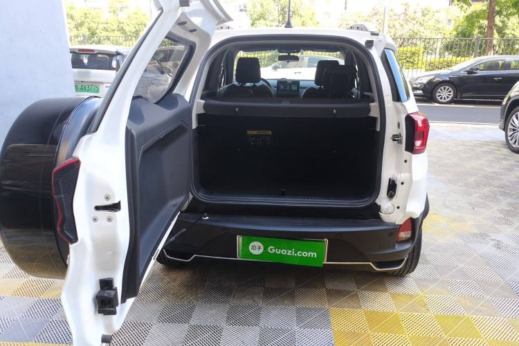 Used BYD Yuan New Energy 2019 EV360 Smart Connect Enjoyment Model Trunk