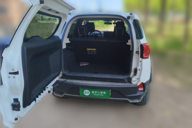 Used BYD Yuan New Energy 2019 EV535 Smart Connect Trendsetting Model Trunk