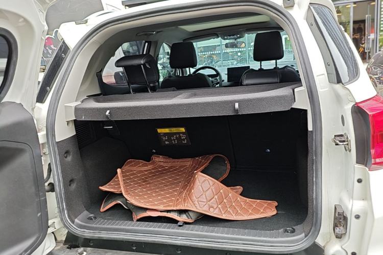 Used BYD Yuan New Energy 2019 EV360 Smart Connect Enjoyment Model Trunk