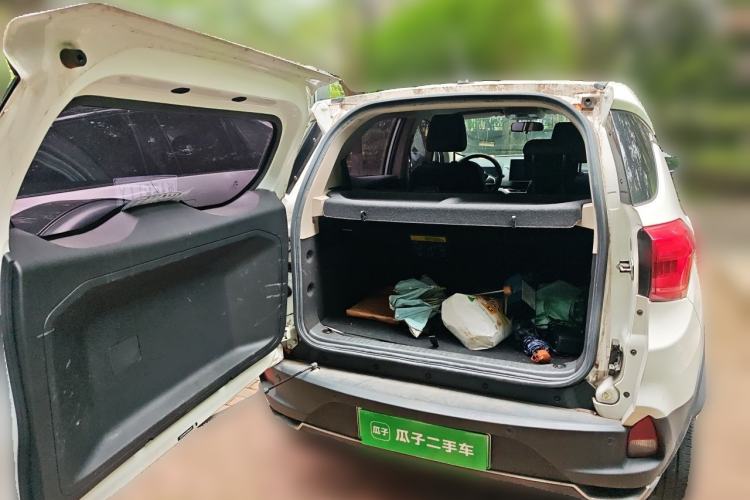 Used BYD Yuan New Energy 2019 EV535 Smart Connect Trendsetting Model Trunk
