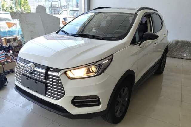 Ojetý BYD Yuan New Energy 2019 EV360 Smart Connect Elite Model