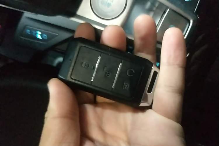 Used BYD Yuan New Energy 2019 EV360 Smart Connect Enjoyment Model Vehicle Key