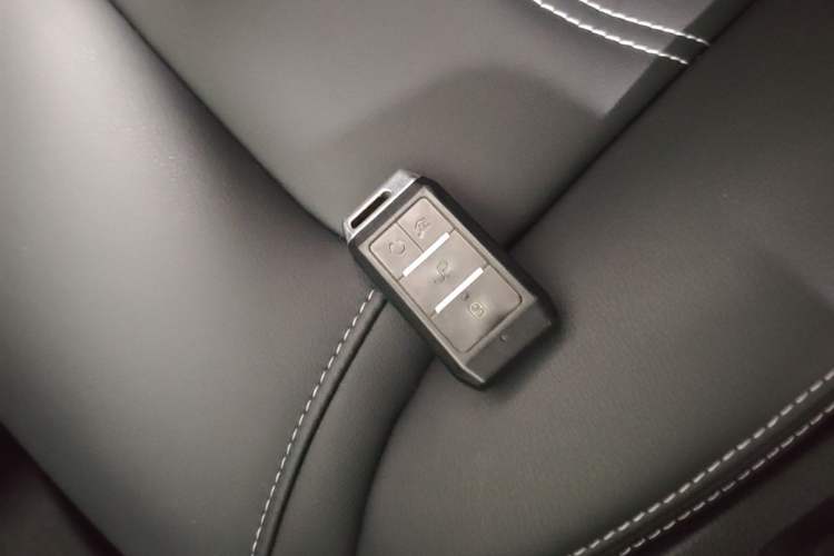 Used BYD Yuan New Energy 2019 EV535 Smart Connect Trendsetting Model Vehicle Key