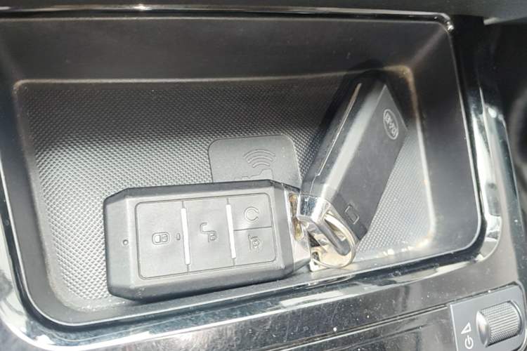 Used BYD Yuan New Energy 2019 EV360 Smart Connect Luxurious Model Vehicle Key
