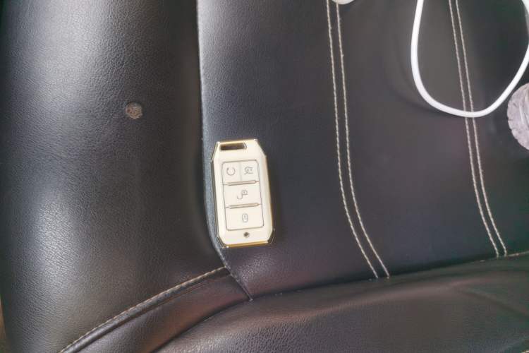 Used BYD Yuan New Energy 2019 EV360 Smart Connect Luxurious Model Vehicle Key
