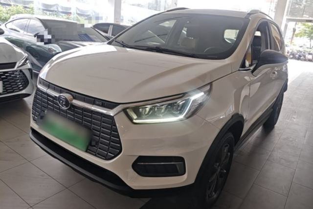 Ojetý BYD Yuan New Energy 2019 EV360 Smart Connect Enjoyment Model