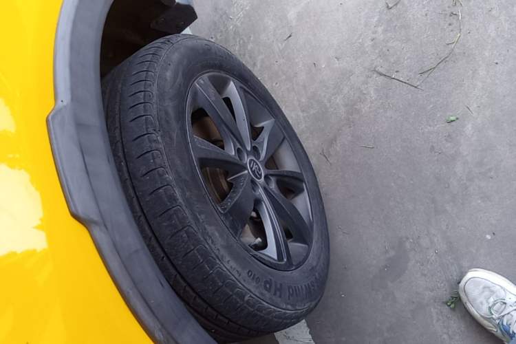Used BYD Yuan New Energy 2019 EV535 Smart Connect Elite Model Exterior 4