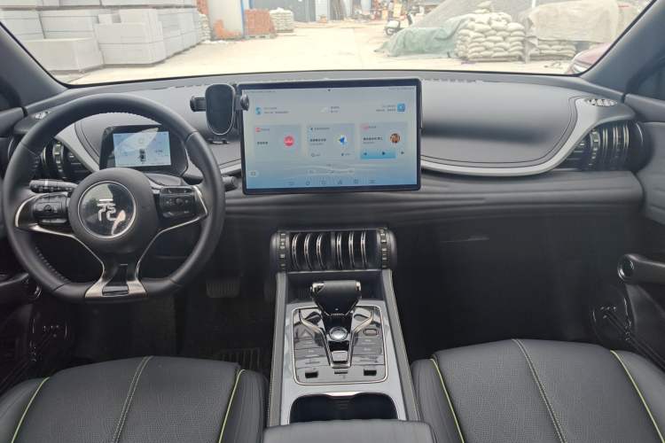 Used BYD Yuan PLUS 2024 Honor Edition 510KM Excellence Model Interior 3