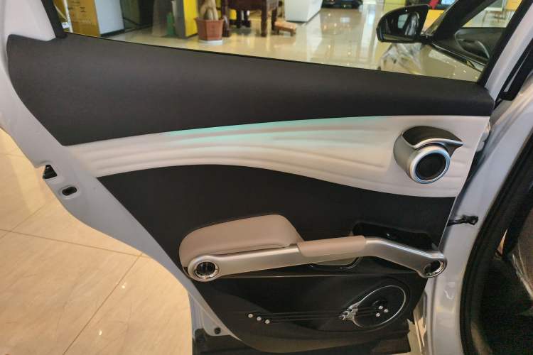 Used BYD Yuan PLUS 2024 Honor Edition 430KM Beyond Model Interior 8