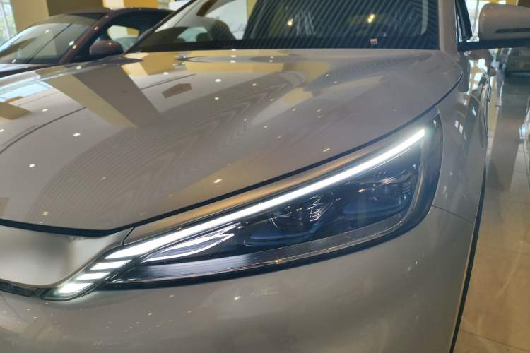 Used BYD Yuan PLUS 2024 Honor Edition 430KM Beyond Model Left Front Headlight