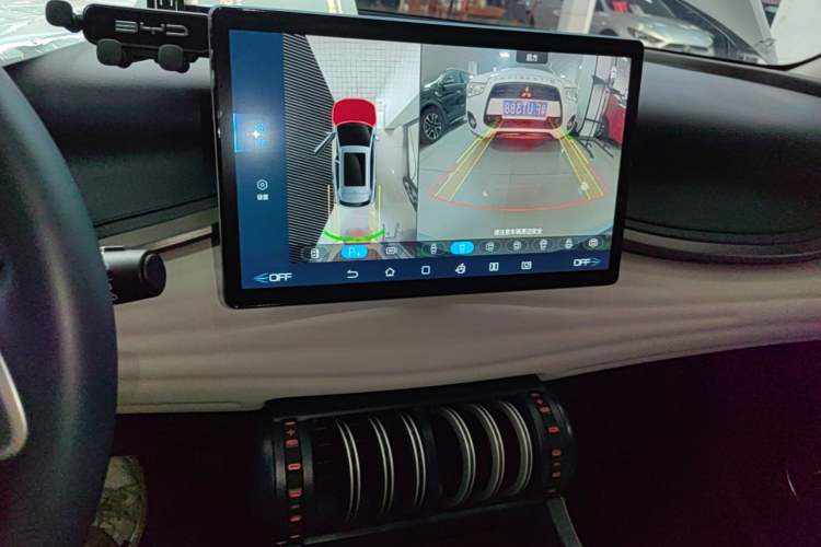 Used BYD Yuan PLUS 2022 430 km Luxury Version Audio And AC Panel
