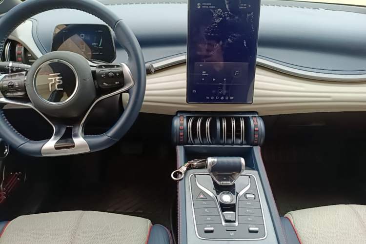 Used BYD Yuan PLUS 2022 510 km Flagship Version Audio And AC Panel