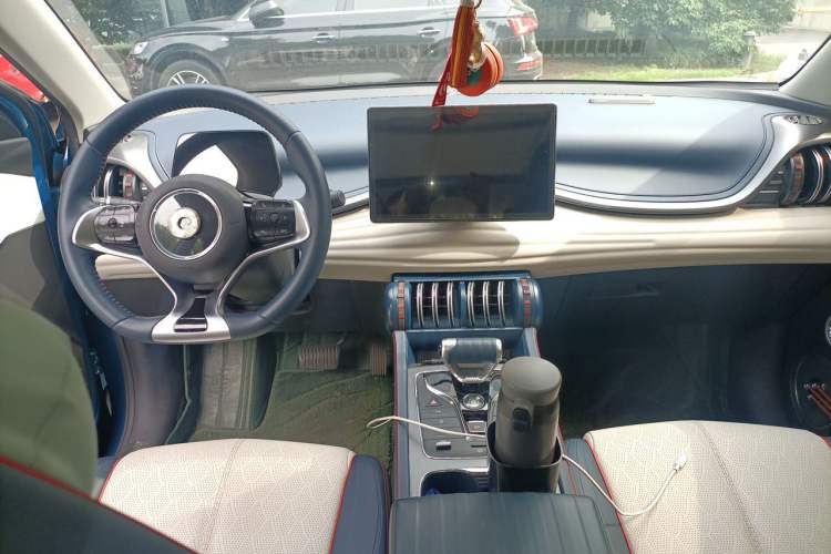 Used BYD Yuan PLUS 2022 430 km Luxury Version Center Console