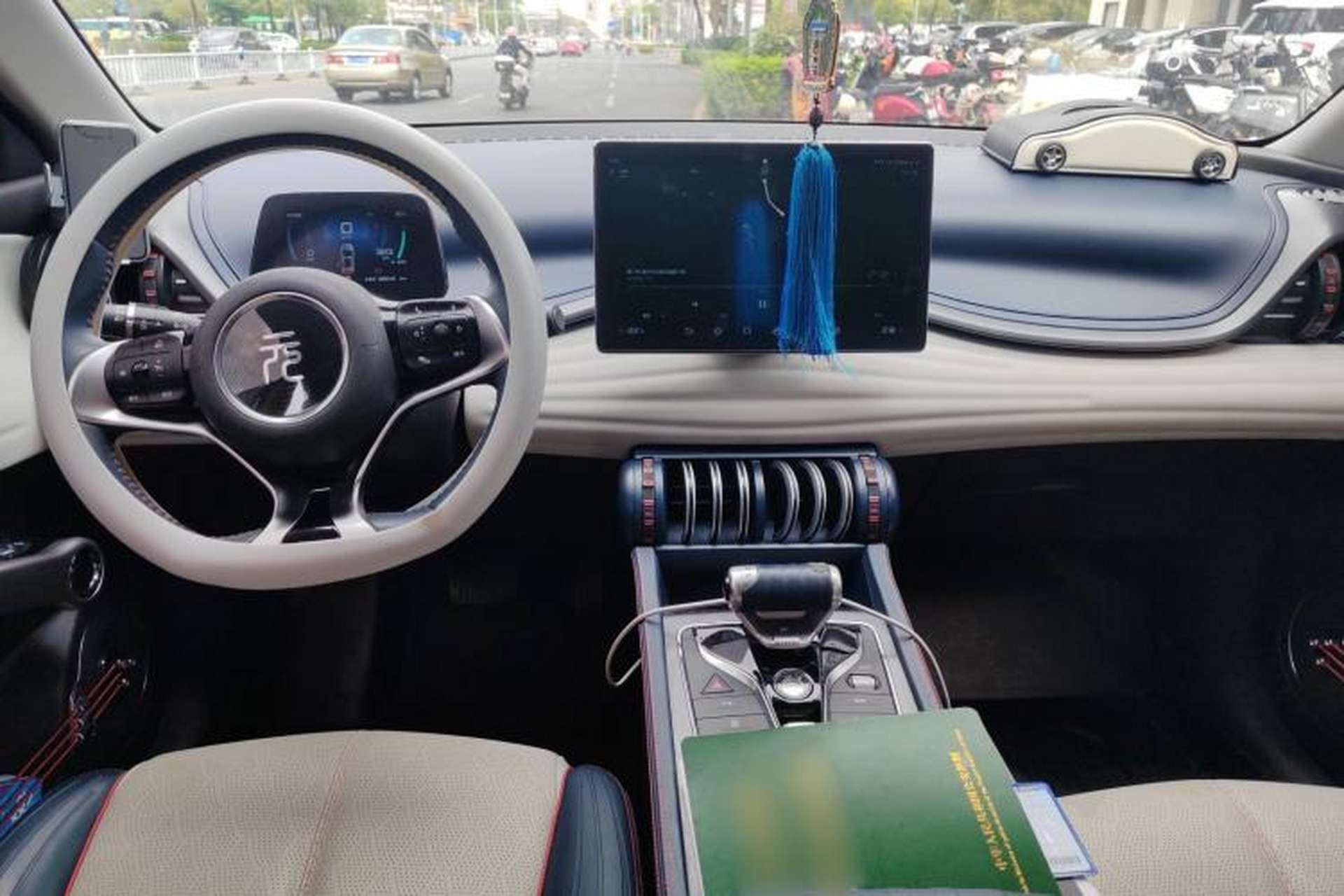 Used BYD Yuan PLUS 2022 510 km Luxury Version Center Console