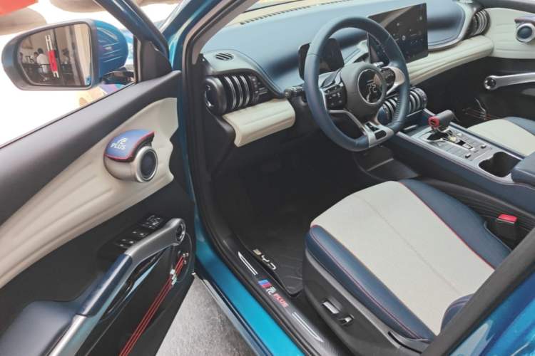Used BYD Yuan PLUS 2022 430 km Luxury Version Driver Seat