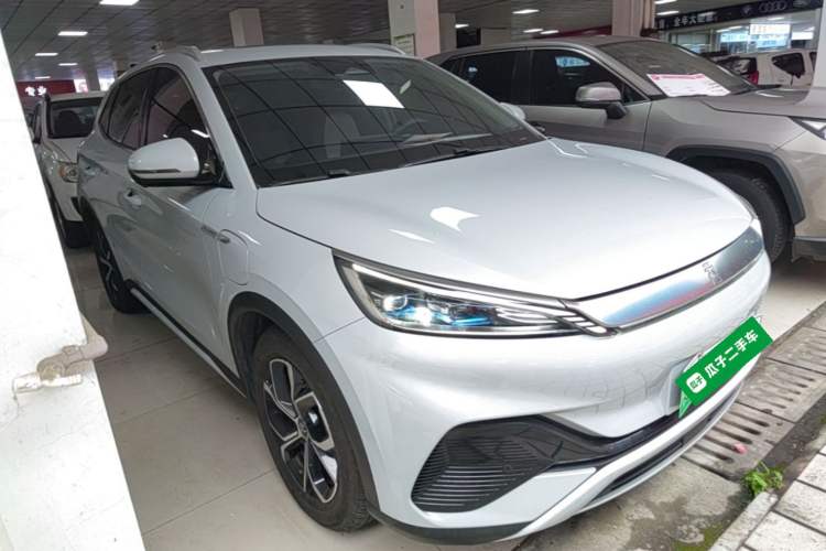 Used BYD Yuan PLUS 2022 430 km Luxury Version Front Right 45 Deg