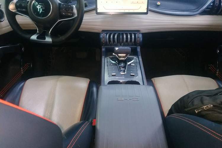 Used BYD Yuan PLUS 2022 510 km Luxury Version Gear Lever