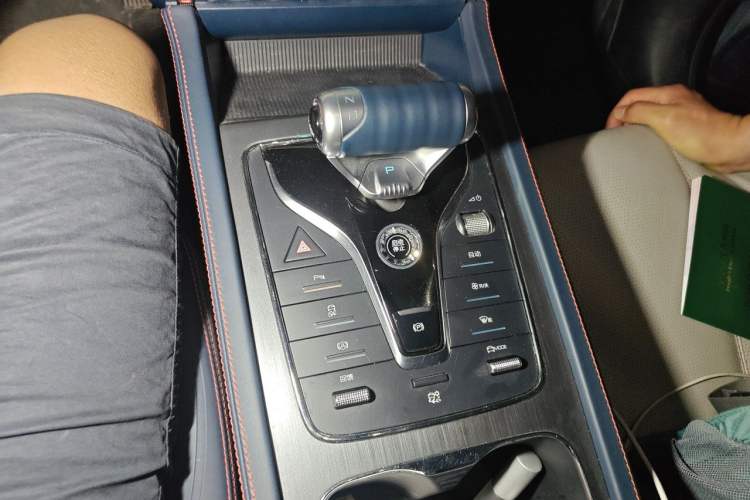 Used BYD Yuan PLUS 2022 430 km Luxury Version Gear Lever