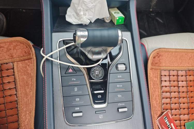Used BYD Yuan PLUS 2022 430 km Luxury Version Gear Lever