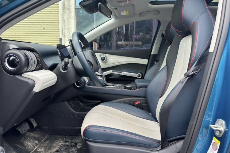 Used BYD Yuan PLUS 2022 510 km Flagship Version Interior 2