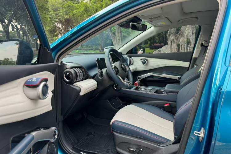 Used BYD Yuan PLUS 2022 430 km Luxury Version Interior 2