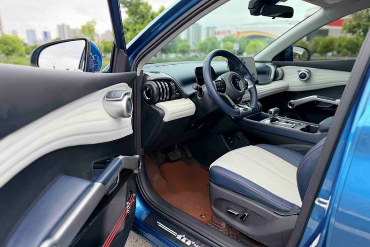 Used BYD Yuan PLUS 2022 510 km Luxury Version Interior 2