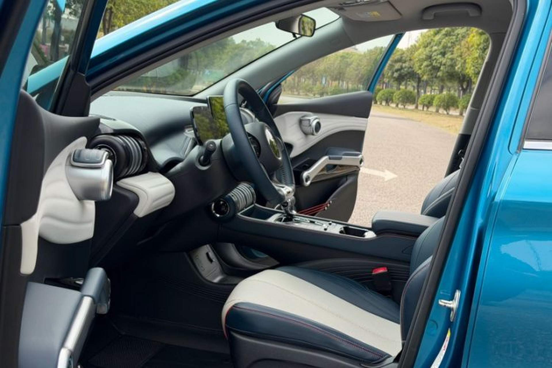 Used BYD Yuan PLUS 2022 510 km Luxury Version Interior 4