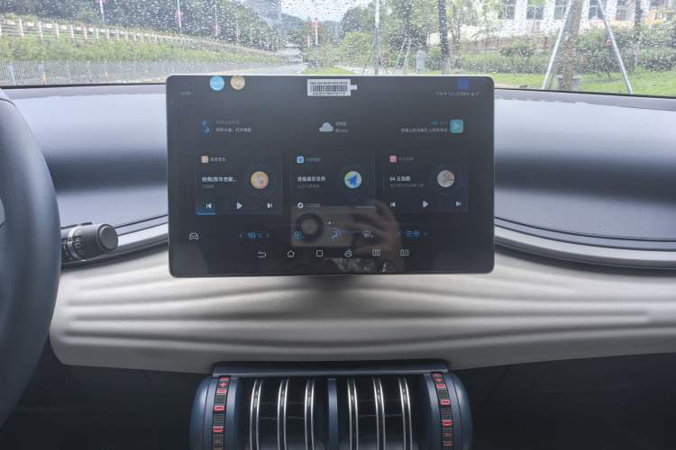Used BYD Yuan PLUS 2022 510 km Luxury Version Interior 6
