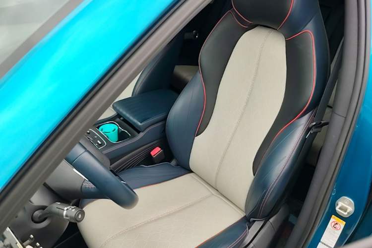 Used BYD Yuan PLUS 2022 510 km Flagship Version Left Front Seat