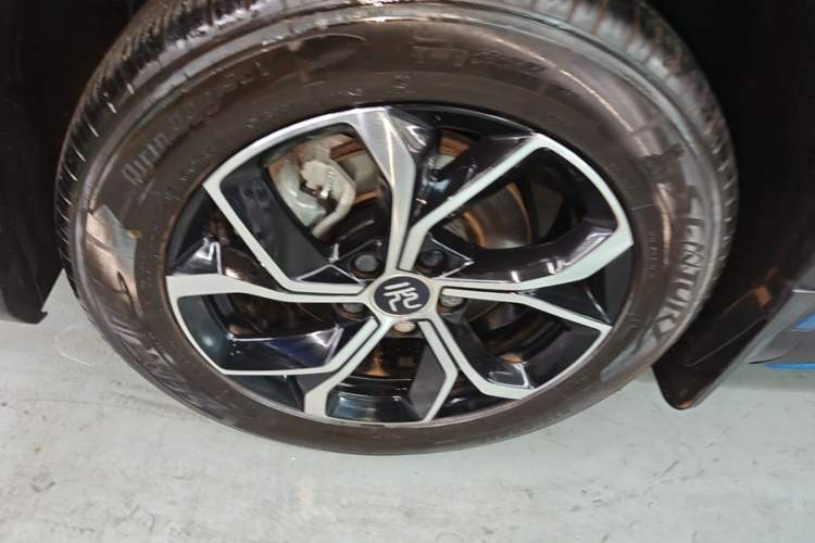 Used BYD Yuan PLUS 2022 510 km Luxury Version Left Front Wheel Hub