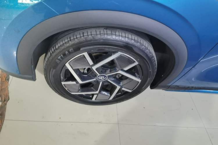 Used BYD Yuan PLUS 2022 510KM Flagship PLUS Left Front Wheel Hub