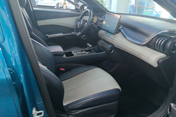 Used BYD Yuan PLUS 2022 510KM Flagship PLUS Right Front Seat