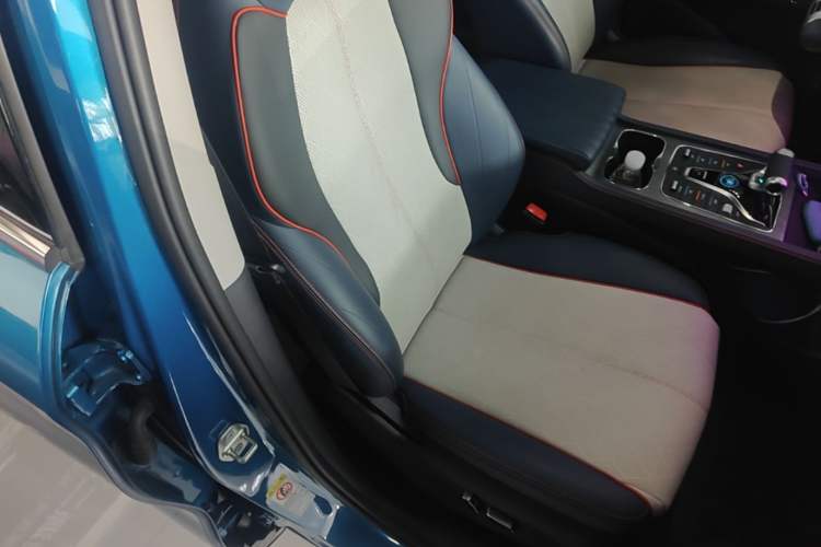 Used BYD Yuan PLUS 2022 510 km Flagship Version Right Front Seat