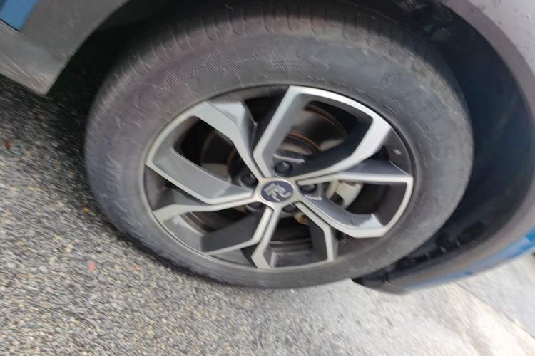 Used BYD Yuan PLUS 2022 430 km Luxury Version Right Front Wheel Hub