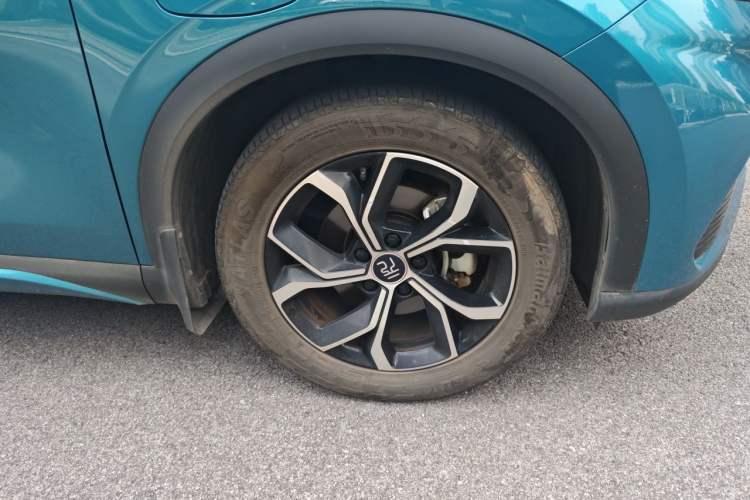 Used BYD Yuan PLUS 2022 430 km Luxury Version Right Front Wheel Hub