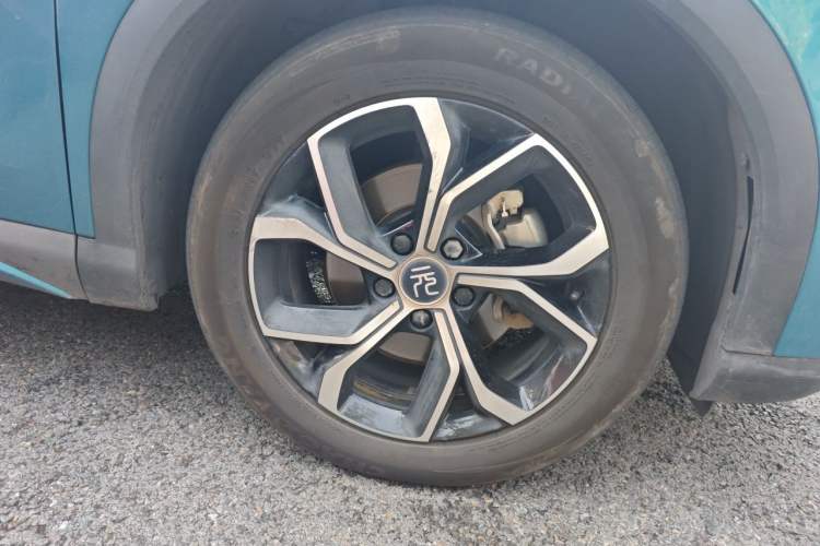 Used BYD Yuan PLUS 2022 510 km Luxury Version Right Front Wheel Hub