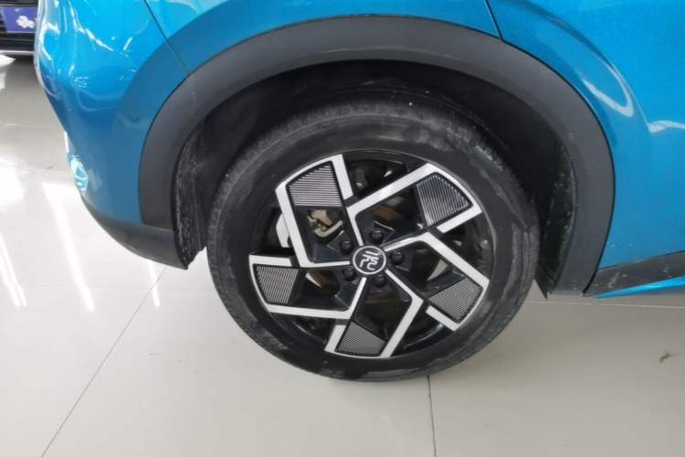 Used BYD Yuan PLUS 2022 510KM Flagship PLUS Right Rear Wheel Hub