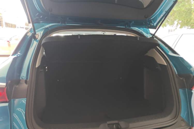 Used BYD Yuan PLUS 2022 430 km Luxury Version Trunk