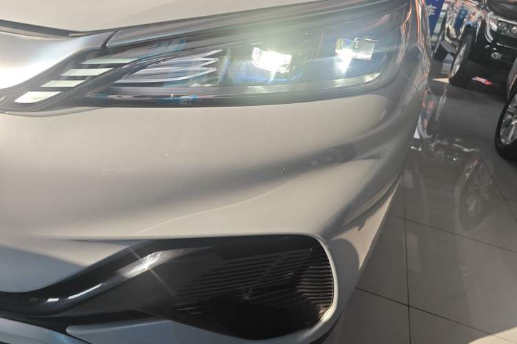 Used BYD Yuan PLUS 2022 510 km Flagship Version Left Front Headlight