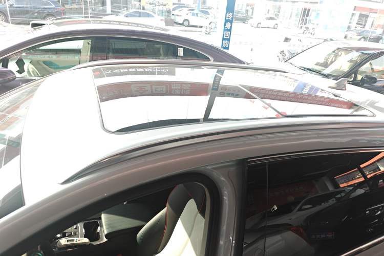 Used BYD Yuan PLUS 2022 510 km Flagship Version Roof