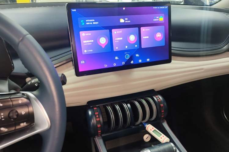 Used BYD Yuan PLUS 2022 510 km Flagship Version Audio And AC Panel