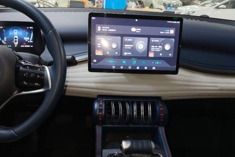 Used BYD Yuan PLUS 2022 510 km Flagship Version Audio And AC Panel