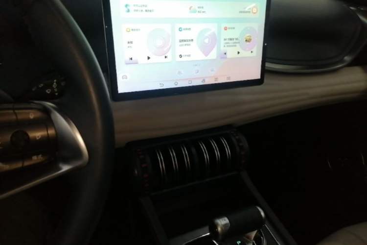 Used BYD Yuan PLUS 2022 430 km Luxury Version Audio And AC Panel