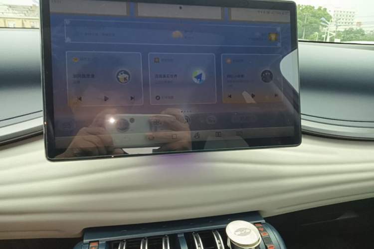 Used BYD Yuan PLUS 2022 510 km Flagship Version Audio And AC Panel